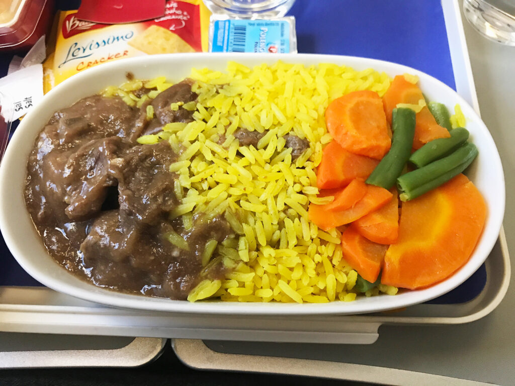 Arroz, carne e legumes