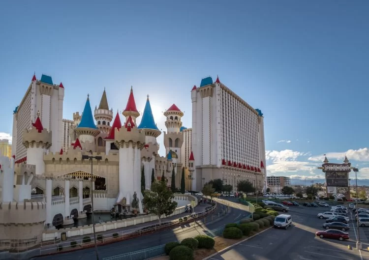 Excalibur hotel and casino de dia em plano geral