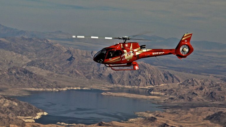 A experiência de fazer um passeio aéreo pelo grand canyon