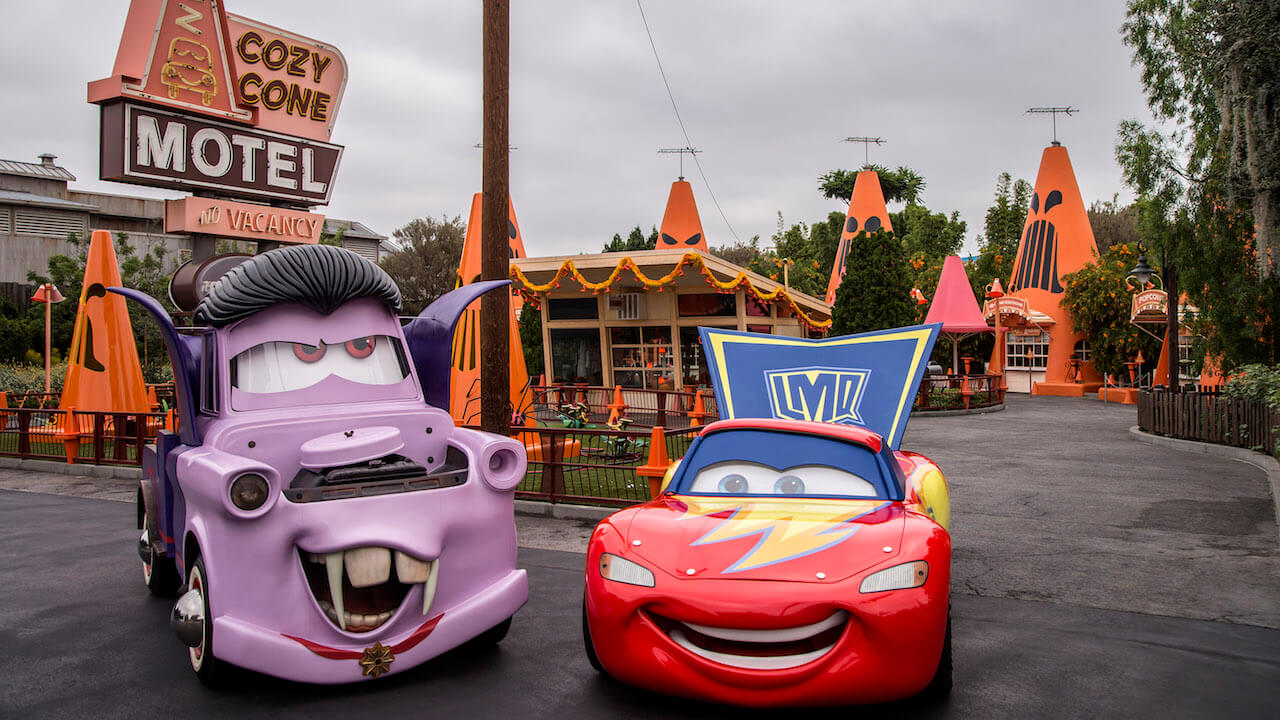 Halloween na Disneyland - Radiator Springs