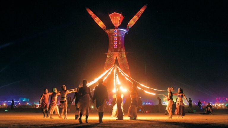 burning man festival no deserto de nevada