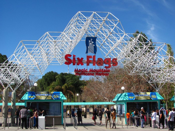 parque six flags mountain los angeles