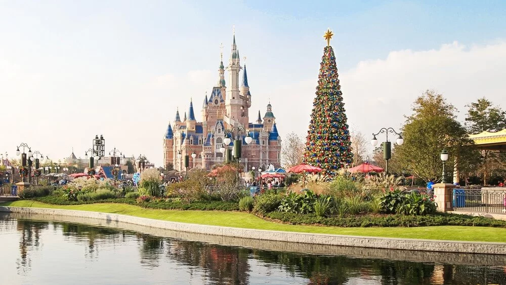Clima de Natal na Shanghai Disney Resort