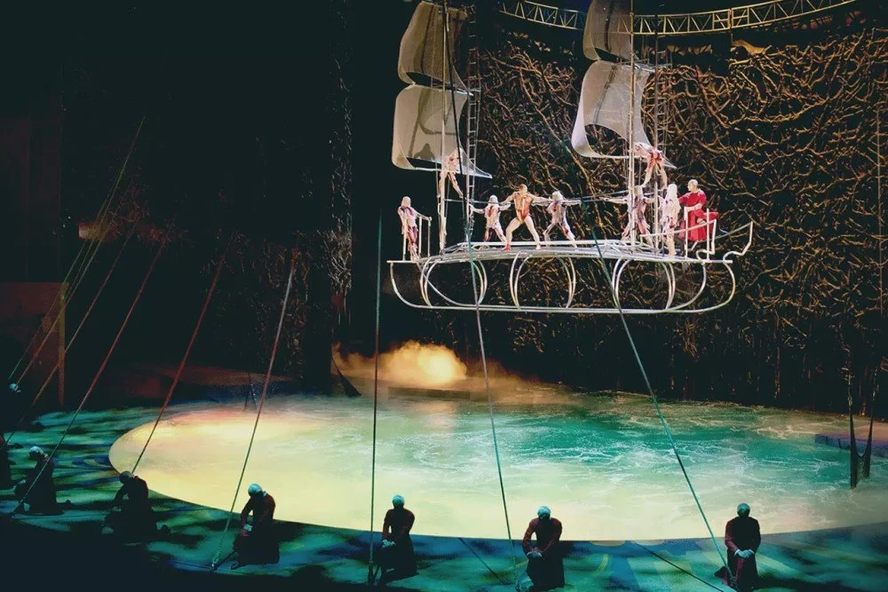 espetáculo "o" do cirque du soleil em vegas