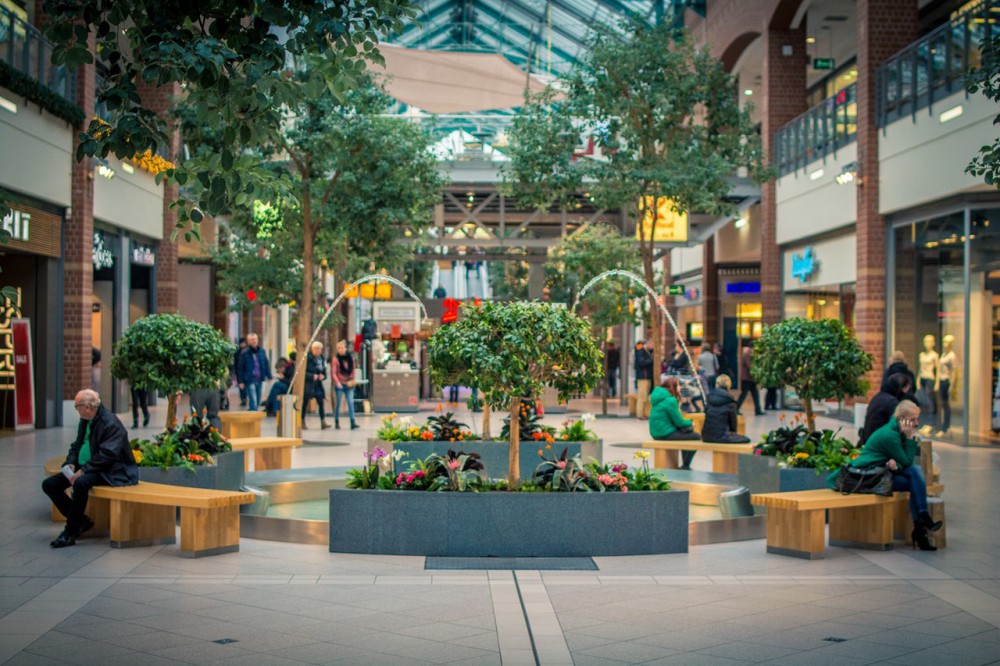 shopping mall california