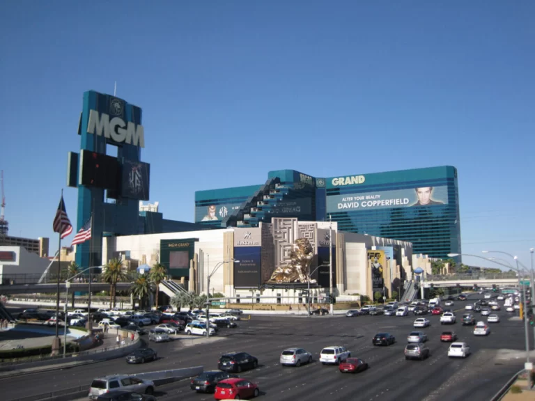 hotéis da rede MGM em Las Vegas se preparam para a reabertura