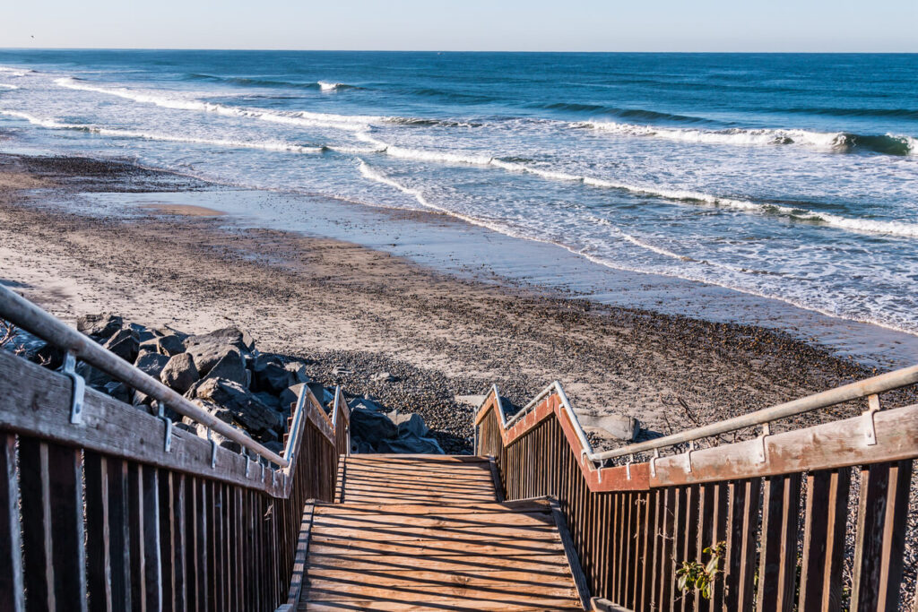 San Diego começa reabertura de praias