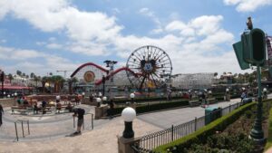 Disney anuncia regras para visitantes voltarem a frequentar os parques 1