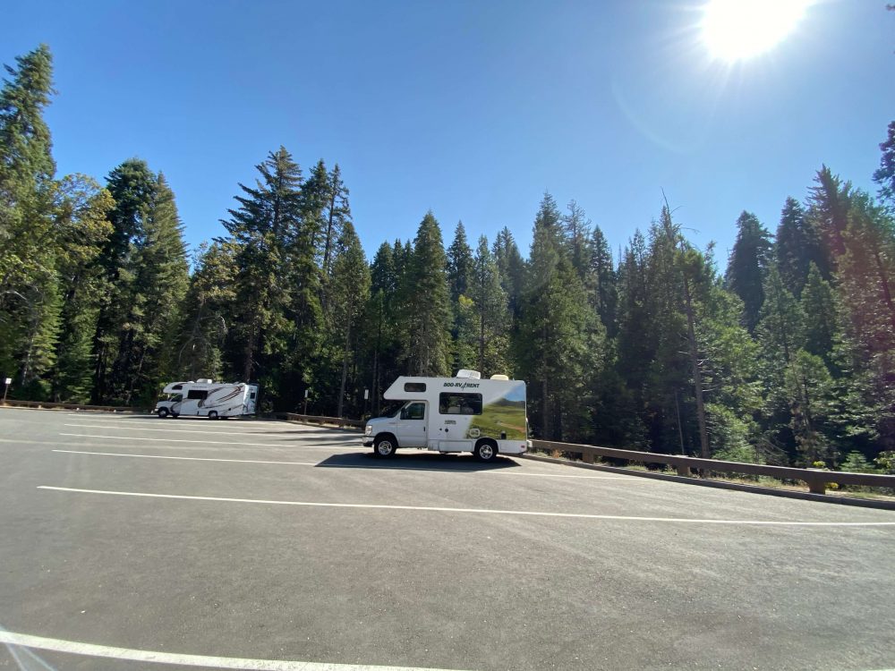 Aumento de casos de coronavírus faz Yosemite fechar as áreas de acampamento