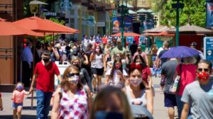 Disney reforça as regras do uso de máscaras em Downtown Disney 2