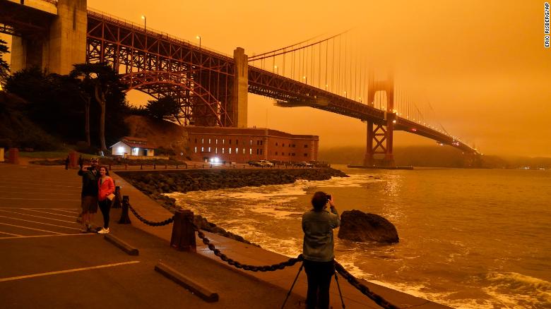 Céu de San Francisco fica laranja com fumaça dos incêndios florestais 1
