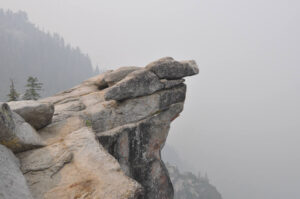 Parque Nacional da Sequoia, King’s Canyon e Yosemite estão fechados devido a fumaça e baixa qualidade do ar 2