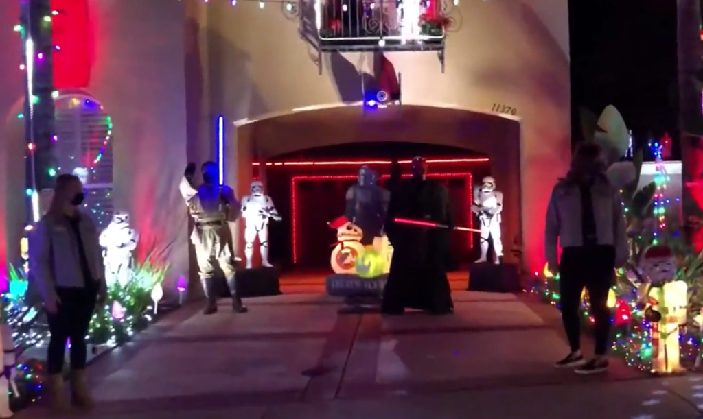 Casas com decoração de Star Wars para o Natal são pontos turísticos em San Diego 1