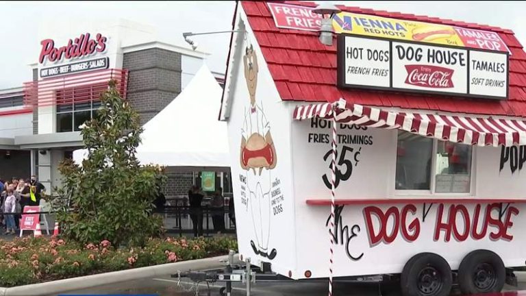 Famoso restaurante de Chicago Portillo’s é inaugurado em Orlando 1