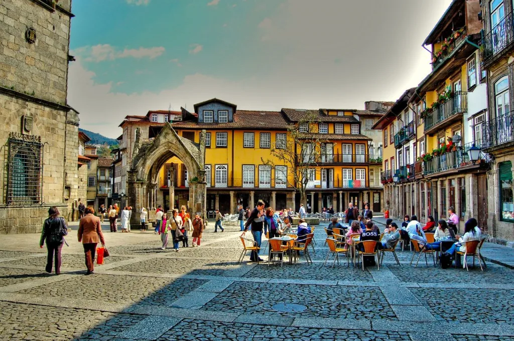 Guimarães em Portugal: o que fazer e conhecer no berço do país 6