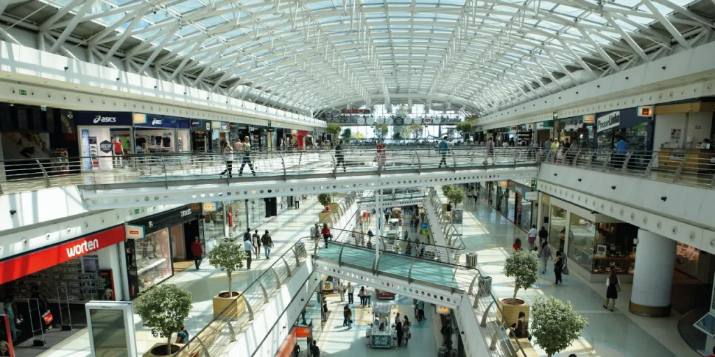 Lojas em Portugal: melhores locais para compras no país 2