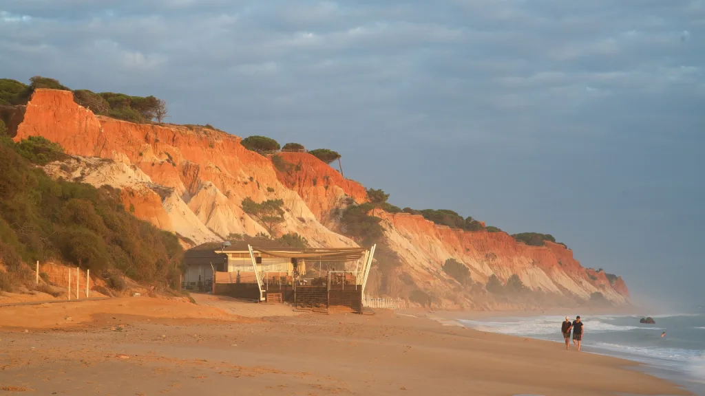 Melhores praias de Portugal: destinos incríveis para conhecer nas suas férias 3