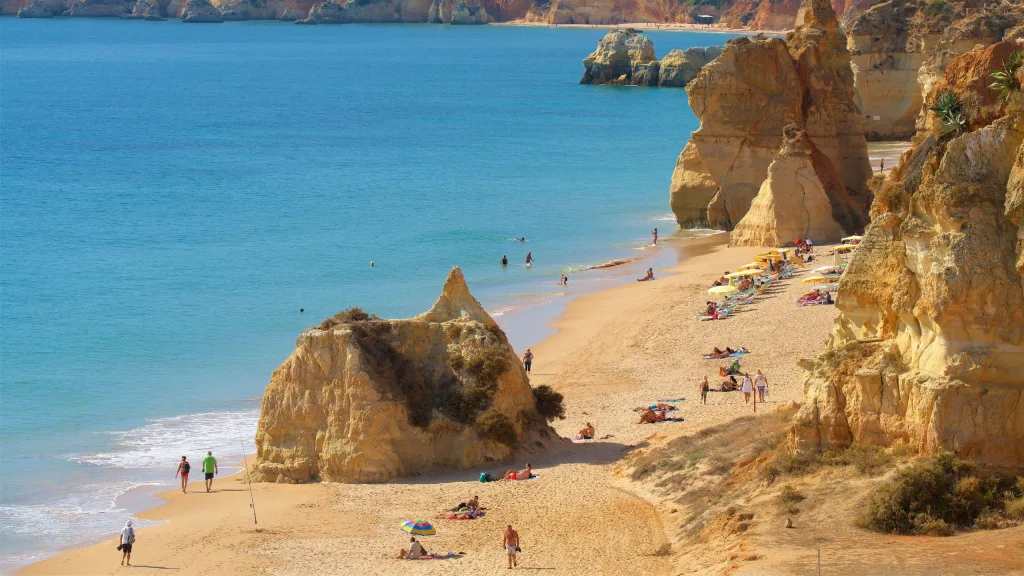 Melhores praias de Portugal: destinos incríveis para conhecer nas suas férias 10