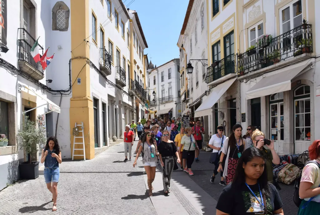 Évora em Portugal: descubra a cidade histórica do Alentejo 15