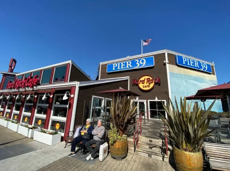 Restaurantes em San Francisco devem permanecer fechados até o fim do mês